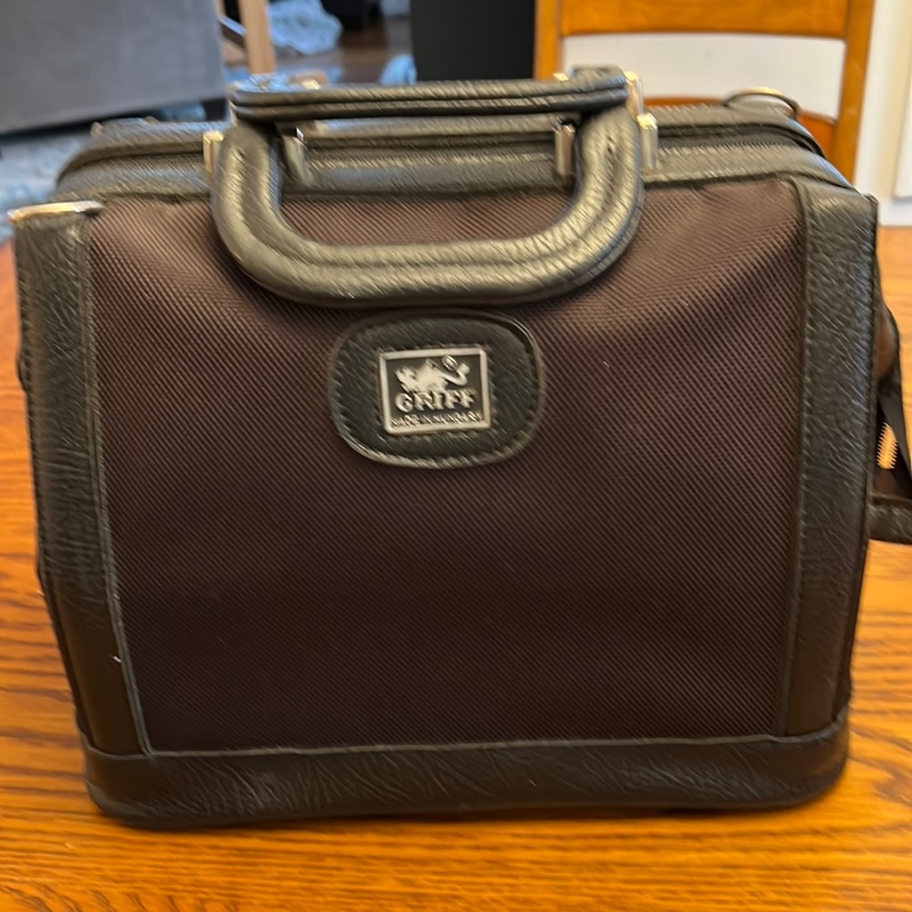 Griff makeup/travel train case.